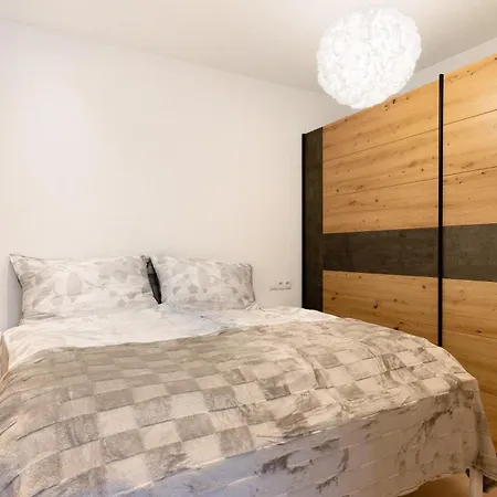 Koenig Apartamento *